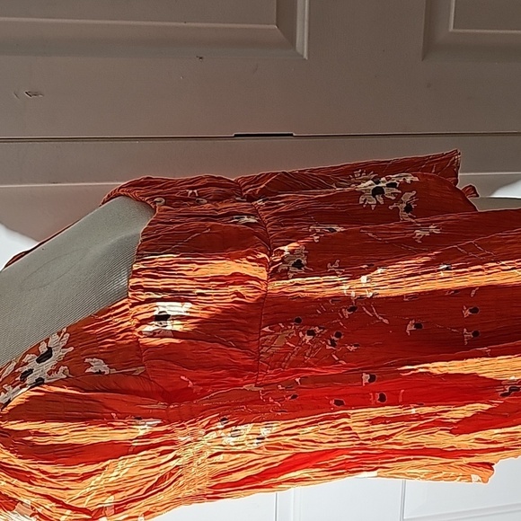 Urban Outfitters Bright Orange Floral Puff Sleeve Crop Top - Picture 7 of 10